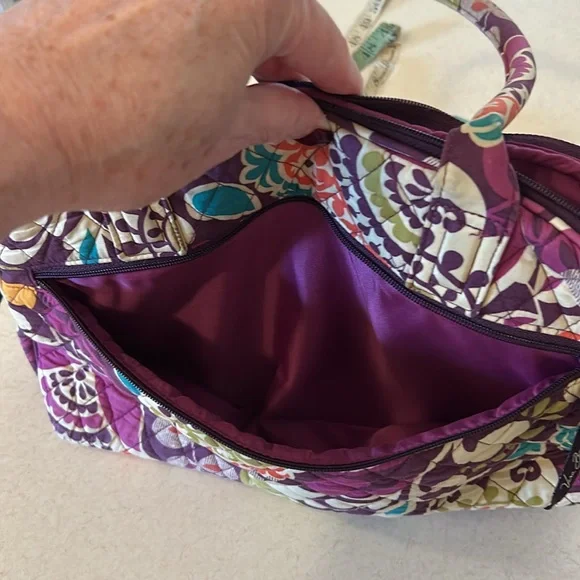Vera Bradley Eloise Quilted Shoulder Bag in “Plum Crazy” (retired pattern) 💜💚 - Picture 13 of 15
